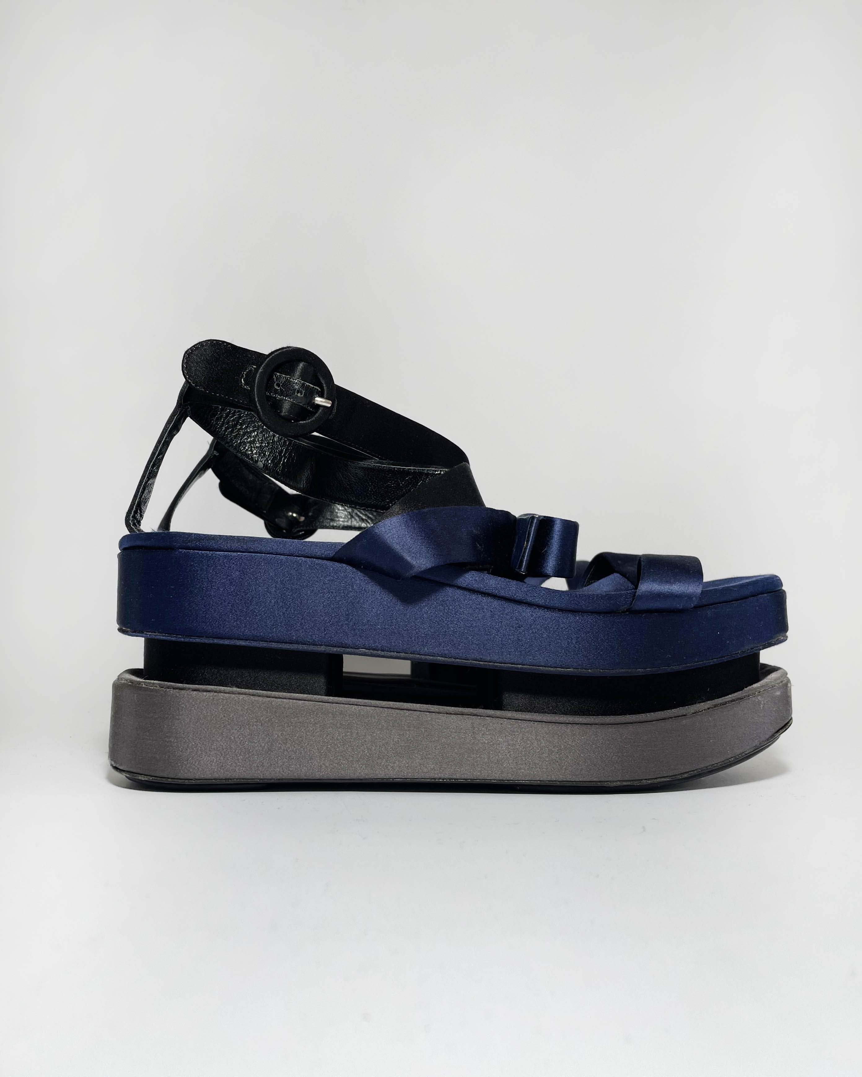 モダン♪◇ボウ Sandal◇PRADA Black Prada Heart Wedge Bow Sandal Size 40 | eBay